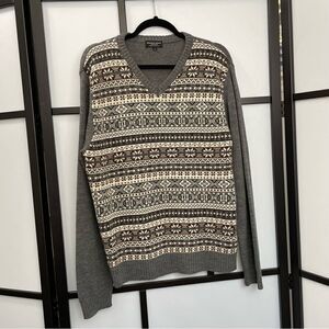 [l] Men’s Wool Blend Grey, Creme’ Red Snowflake Fair Isle Pattern V Neck Sweater